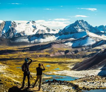 Ausangate Trek by Andean Lodge